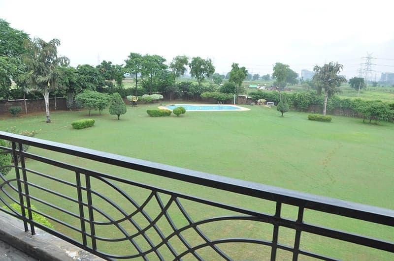 Отель Jain Farms Гургаон Экстерьер фото